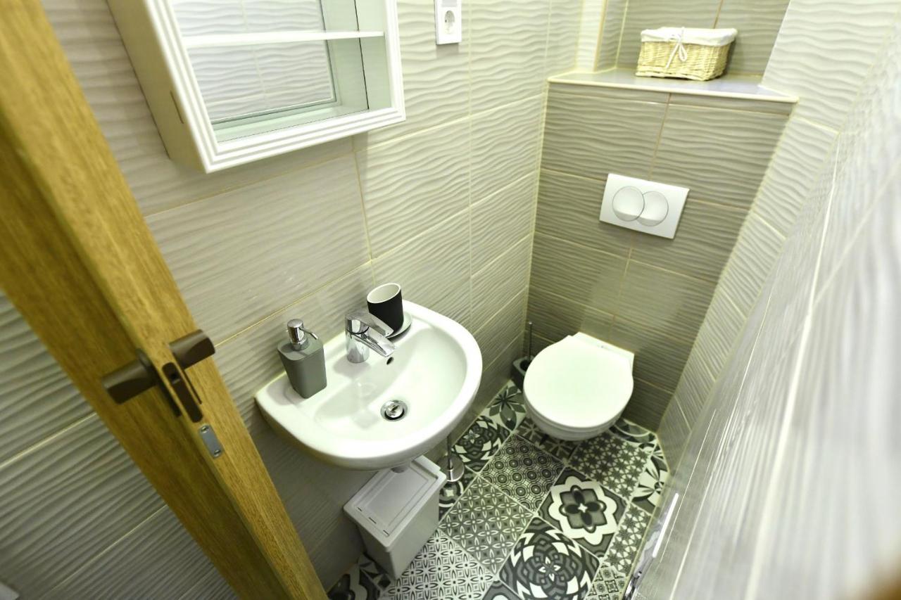 Downtown Flat In Budapest, King Exterior photo